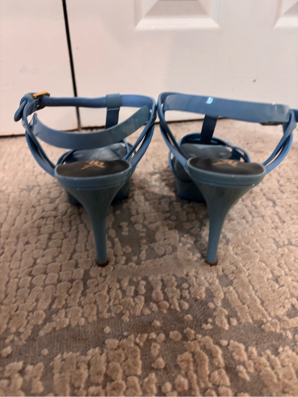 Never worn YSL platform tribute Patent Leather T-Strap Sandals 39.5 - Picture 3 of 5